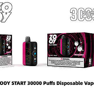 ピンクと黒の ZOOY START 使い捨て電子タバコ デバイスを示す製品ディスプレイ。Stars 30000 と Peach Juice のラベルが付いた 2 つの一致するボックス、様式化された ZOOY と 30000 パフのロゴ、目に見える警告ラベルが付いています。.