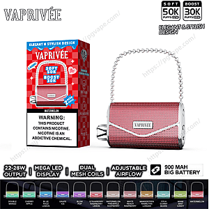 Dispositivo di vaporizzazione VAPRIVÉE a forma di borsa con texture rossa, manico a catena argentato e badge in metallo mostrato accanto alla confezione a scacchi rossi abbinata che mostra un avviso di nicotina e icone per sbuffi da 50K/30K, uscita da 22-28 W, bobine a doppia rete, flusso d'aria regolabile e una batteria da 900 mAh, con campioni di colore sul fondo.