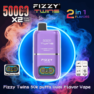 Purple Fizzy Twins vape-enhet med dubbla smaker med ett svart munstycke och liten digital display centrerad på en glödande blå ring, omgiven av blå och orange ånga och varumärkestext och ikoner som annonserar 2-i-1-smaker, dubbel tank och dubbelt strömläge.