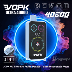 Rektangulär VOPK Ultra 40000 vape-enhet för engångsbruk med en färgstark RGB-skärm som visar ikoner med dubbla smaker, en central astronautgrafik och VOPK-logotyp, placerad inuti en neonblå ring med virvlande rosa och blå ånga och reklamtext och ikoner som annonserar 40 000+ puffar, barnlås och 36 ml kapacitet.