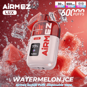 Jednorazowe urządzenie do waporyzacji Airmez Lux Watermelon Ice, czerwona nasadka i biały korpus, otoczone kawałkami lodu i arbuza.