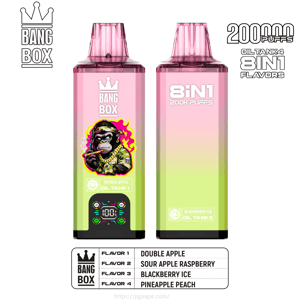 ピンクのグラデーションの Bang Box vape デバイスを 2 つ並べて; 左には喫煙する猿の漫画が描かれ、右には 8IN1 200K PUFFS と表示されます。.