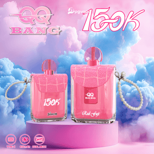 Dos frascos de perfume de color rosa con tapas de cristal y cadenas de perlas, etiquetados como 150k, sobre un pedestal rosa sobre un fondo de nubes pastel.