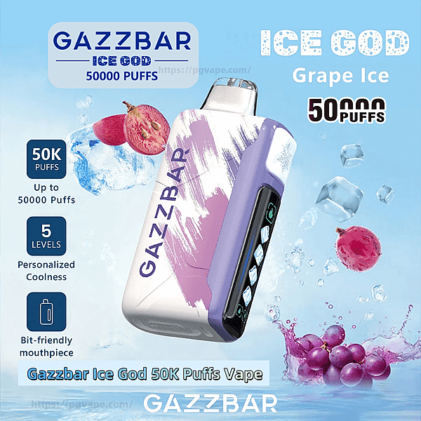 側面デジタルディスプレイを備えた紫と白の GAZZBAR「Ice God」使い捨て電子タバコ デバイス。角氷とブドウの間に表示され、グレープ アイス フレーバーと 50,000 パフを宣伝するテキストが表示されます。.