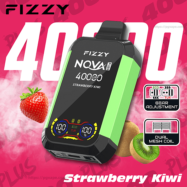 Grün-schwarzer Einweg-Vaporizer FIZZY NOVA Plus mit Digitalanzeige für 40.000 Züge und Erdbeer-Kiwi, dargestellt vor einem rosafarbenen, rauchigen Hintergrund mit einer Erdbeere und einer geschnittenen Kiwi sowie Symbolen für die Gangeinstellung und Dual-Mesh-Spule.