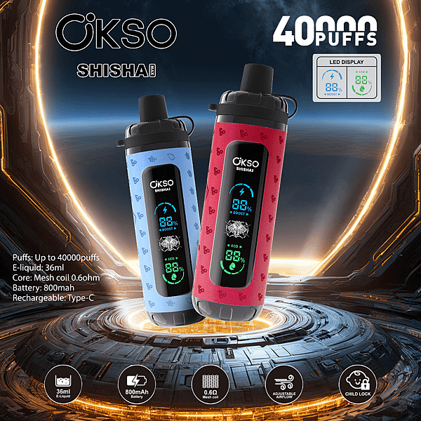 Due dispositivi cilindrici per lo svapo di shisha OKSO, uno blu e uno rosso, con display LED anteriori che mostrano le icone della batteria e della modalità, su uno sfondo di un portale circolare fantascientifico con il testo '40.000 sbuffi' e le icone delle caratteristiche del prodotto visibili.