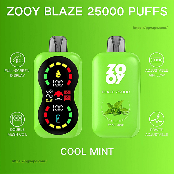 緑色の背景に明るい緑色の Zooy Blaze 25000 使い捨て電子タバコ デバイス 2 台。1 台にはステータス アイコンを含むカラフルな全画面表示が表示され、もう 1 台には ZOOY ロゴ、「Blaze 25000」、および「Cool Mint」というラベルの付いたミントの葉が表示され、全画面表示、ダブル メッシュ コイル、調整可能なエアフロー、および調整可能な電力を示す小さなアイコンが表示されます。.