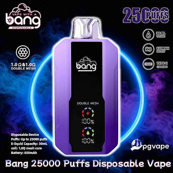 Vape jetable Bang rectangulaire violette centrée sur un anneau de fond de fumée bleu et violet, montrant un panneau avant noir avec le logo Bang et un affichage ' Double Mesh ', avec du texte et des icônes environnants annonçant 25 000 bouffées, une capacité d'e-liquide de 30 ml, une batterie de 650 mAh, une charge de type C et des bobines à double maille de 1,0 Ω.